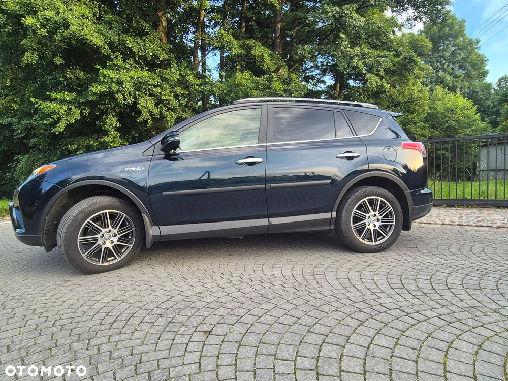 Toyota RAV4 - 4