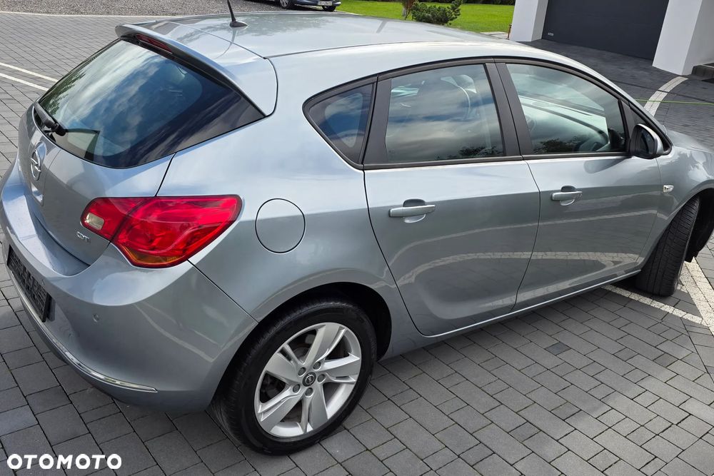 Opel Astra 1.7 CDTI DPF Design Edition - 5