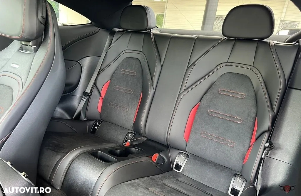 Mercedes-Benz CLE Mercedes-AMG 53 4MATIC+ AMG SPEEDSHIFT TCT 9G - 31