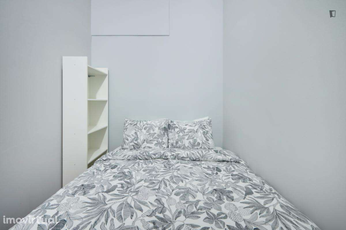 Quarto - localizado em Saldanha Lisbon - Grande imagem: 2/44