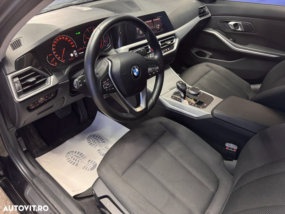 BMW Seria 3 320d xDrive AT - 11