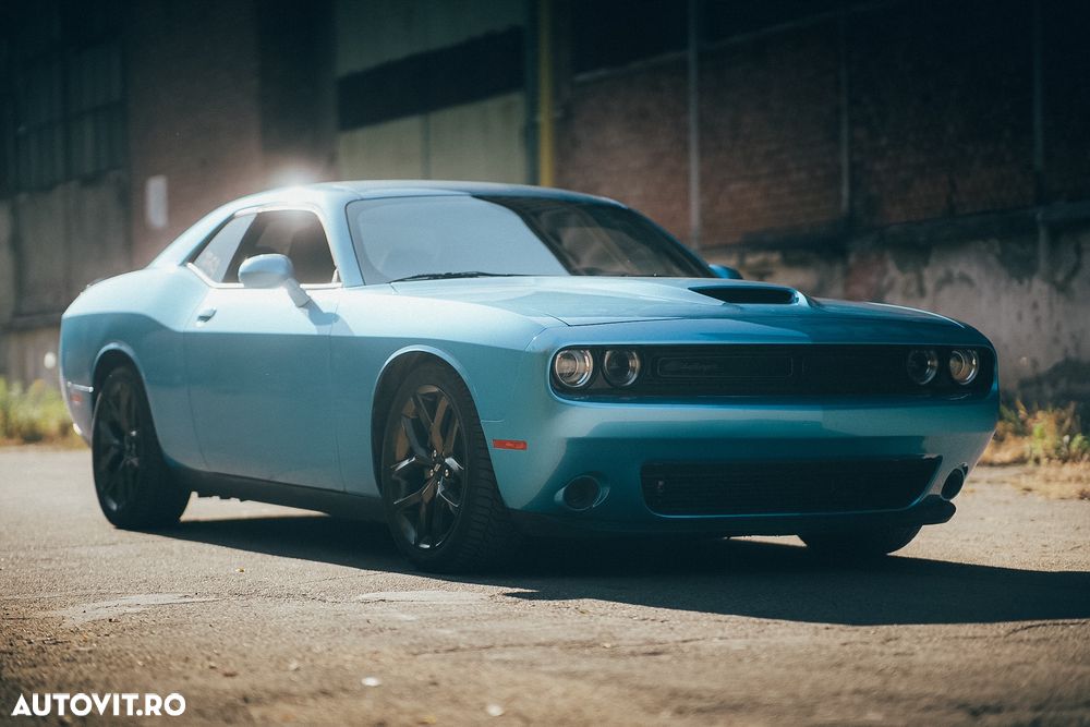 Dodge Challenger - 6