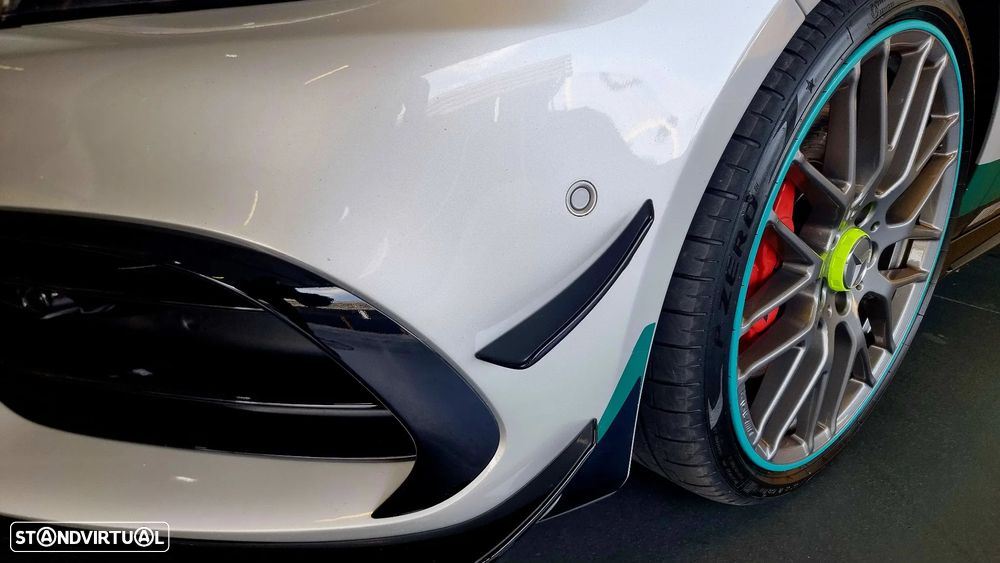 Mercedes-Benz A 45 AMG 4Matic Speedshift 7G-DCT PETRONAS 2015 World Champion Edition - 18