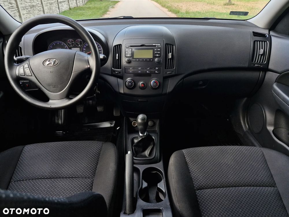 Hyundai i30 1.4 Base - 14