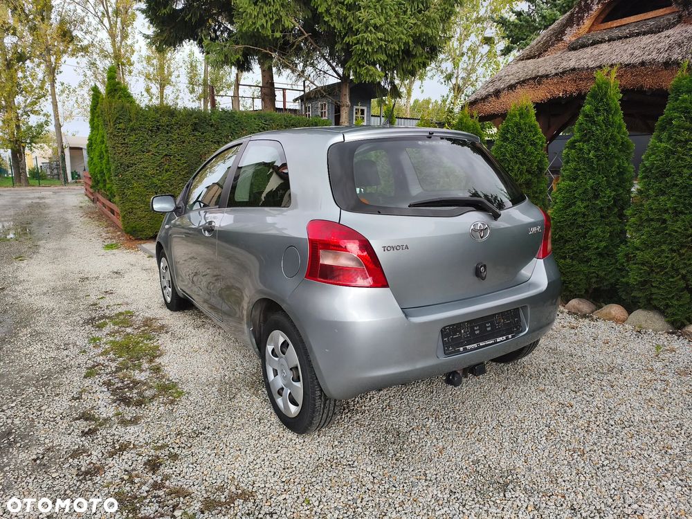 Toyota Yaris - 7