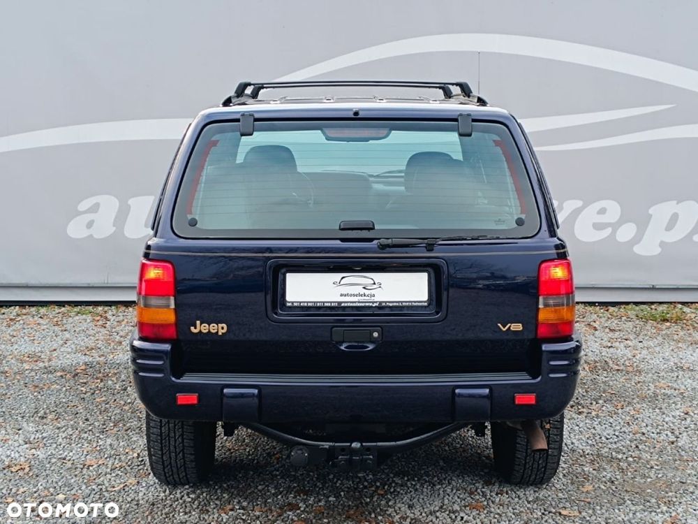 Jeep Grand Cherokee - 15