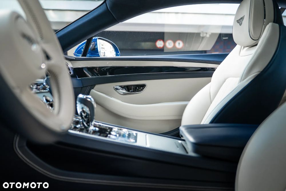 Bentley Continental GT - 17