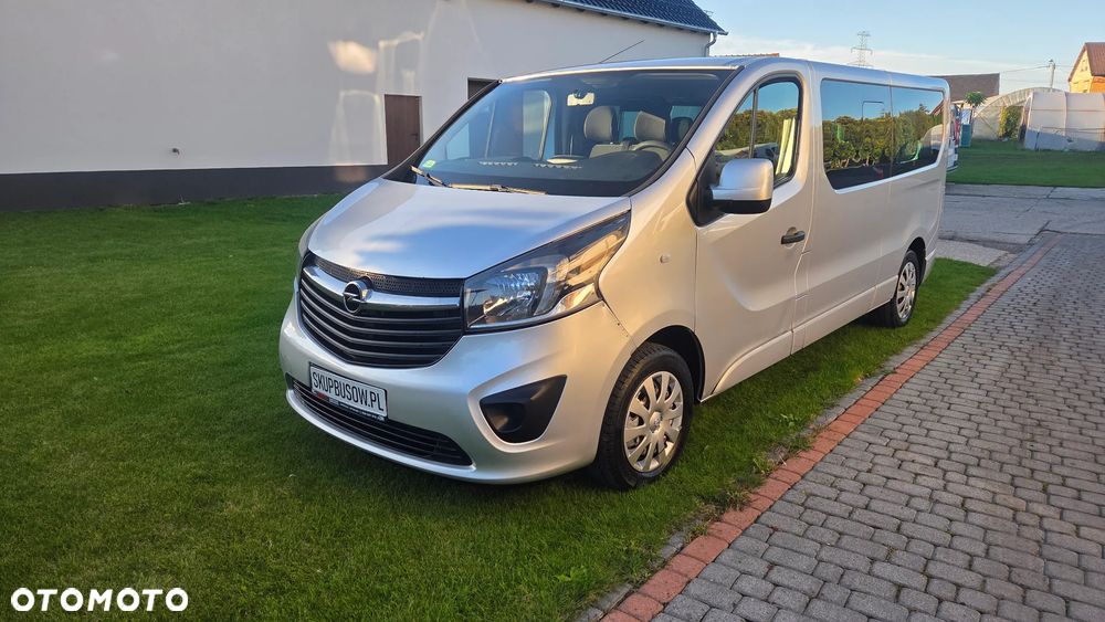 Opel Vivaro - 1