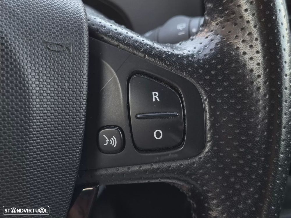 Renault Zoe (c/ Bateria) Limited 40 - 16