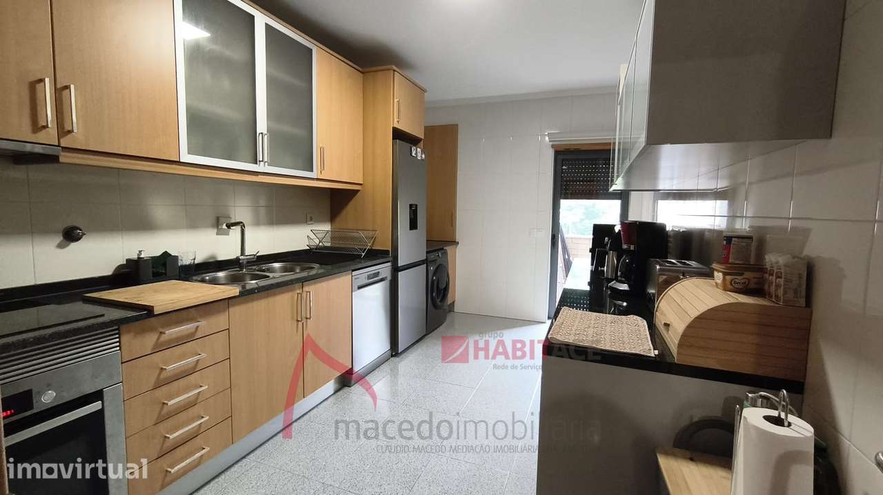 Apartamento T3 Mobilado e Equipado  em Fraião - Grande imagem: 2/13