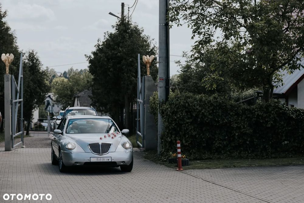 Lancia Thesis - 30