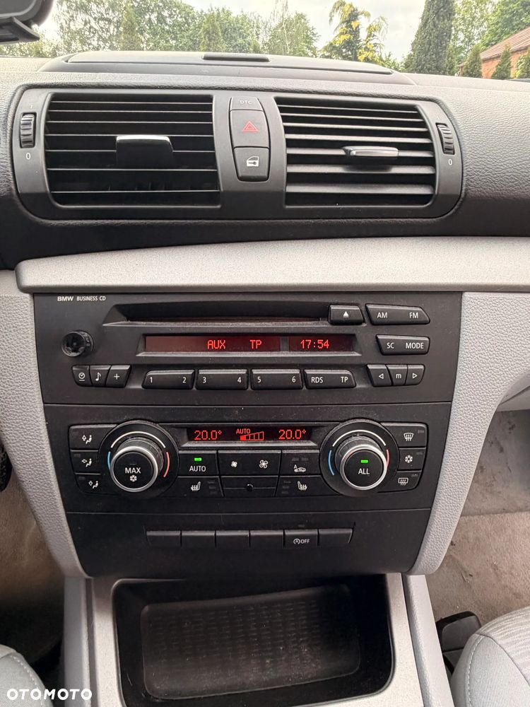 BMW Seria 1 - 15
