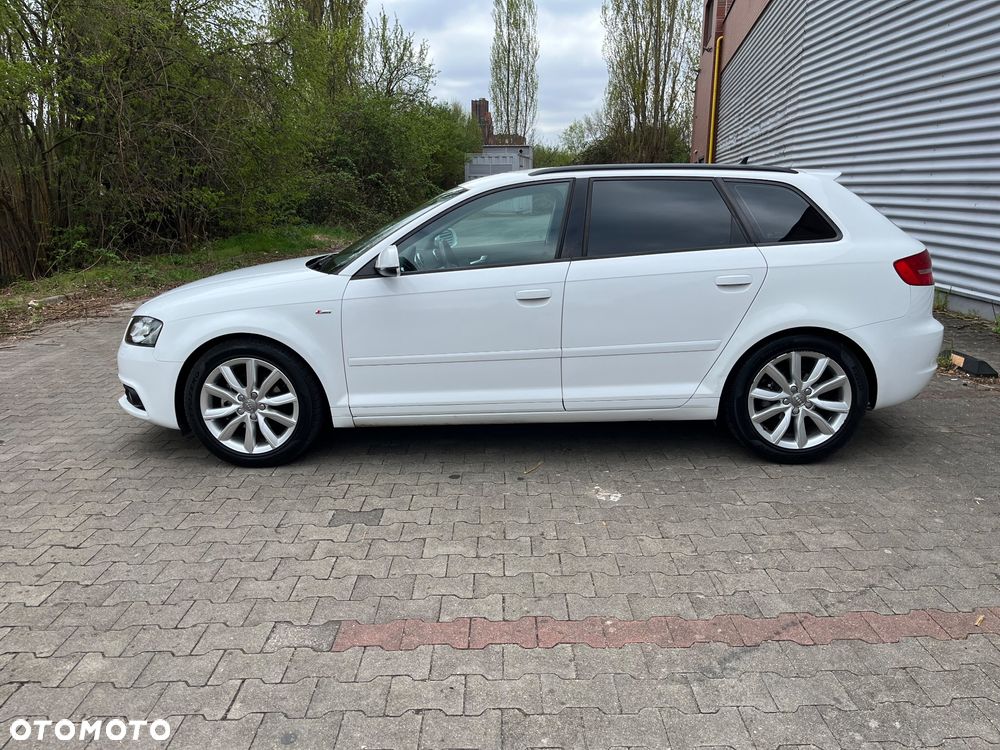 Audi A3 Sportback 1.8 TFSI S line Sportpaket - 4