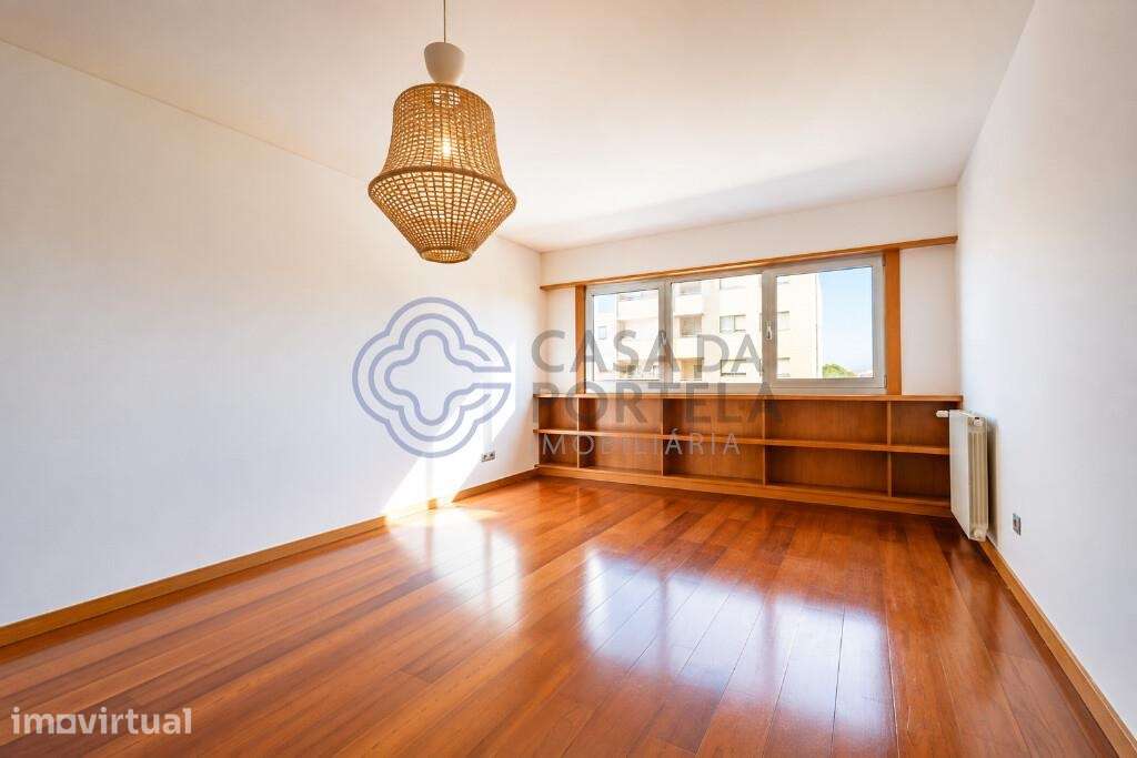 Apartamento T2 Com Garagem, em Leça da Palmeira, Para Venda. - Grande imagem: 2/21