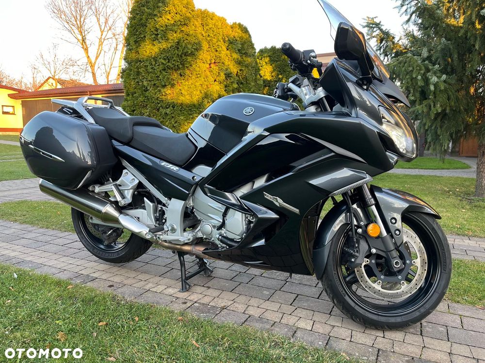 Yamaha FJR - 2