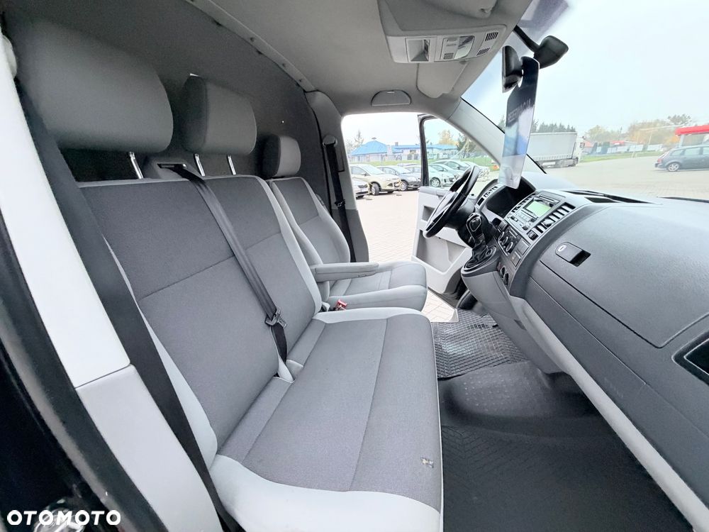 Volkswagen Transporter - 27