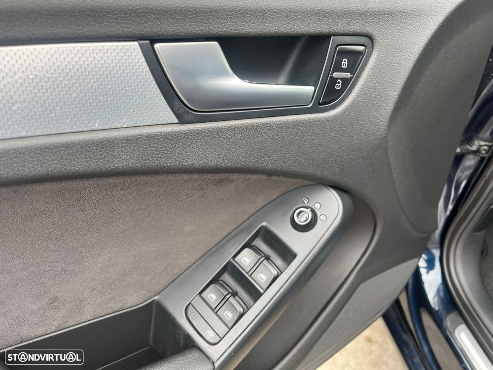 Audi A4 Avant 2.0 TDI Business Line Sport - 14