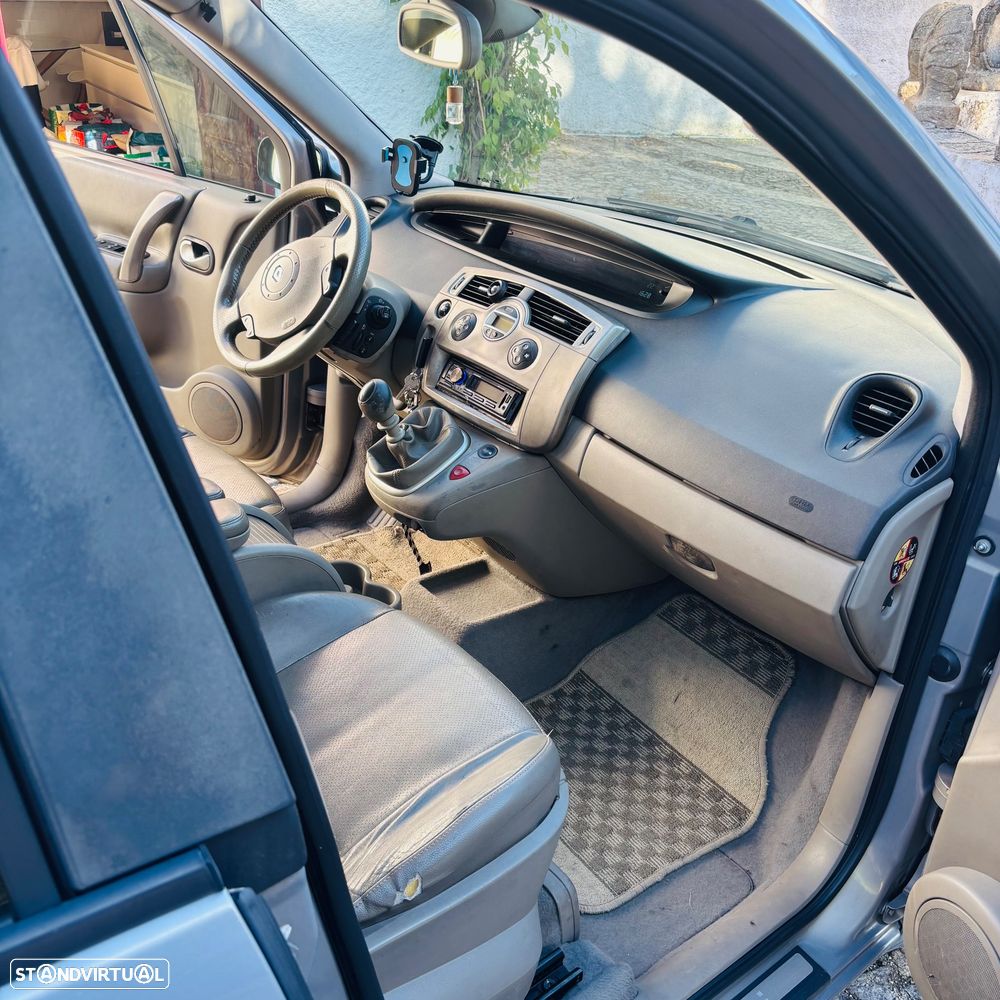 Renault Scénic 1.9 dCi Confort Privilege - 6