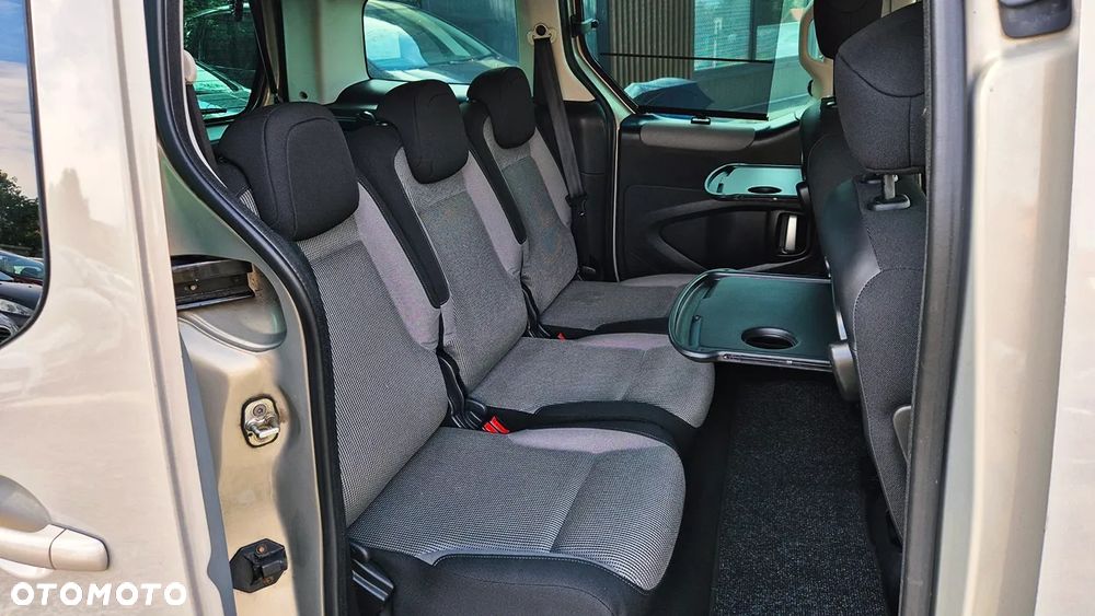 Peugeot Partner Tepee 110 Family - 32