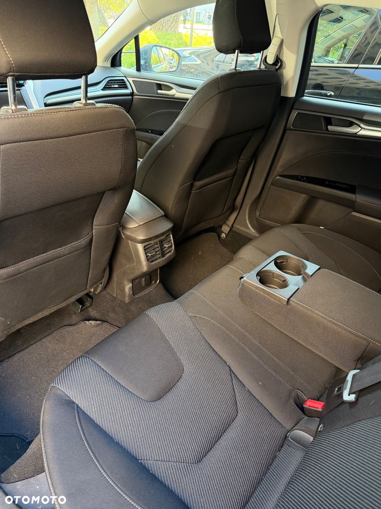 Ford Mondeo - 10