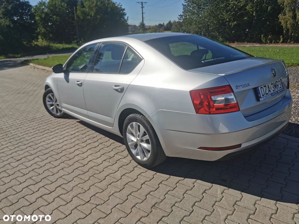 Skoda Octavia 1.5 TSI ACT Active - 8