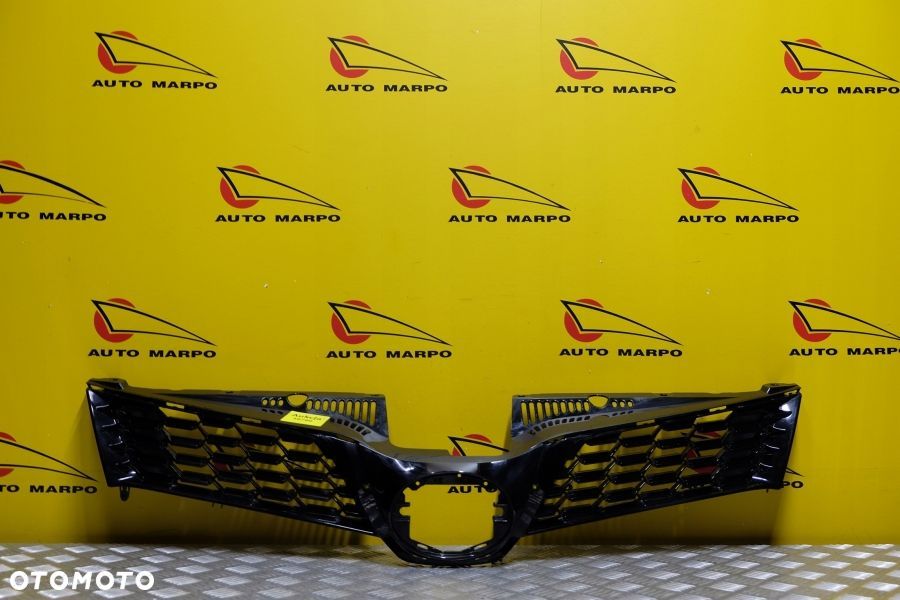 TOYOTA SIENNA 2018-2020 GRILL ATRAPA PRZÓD USA - 2