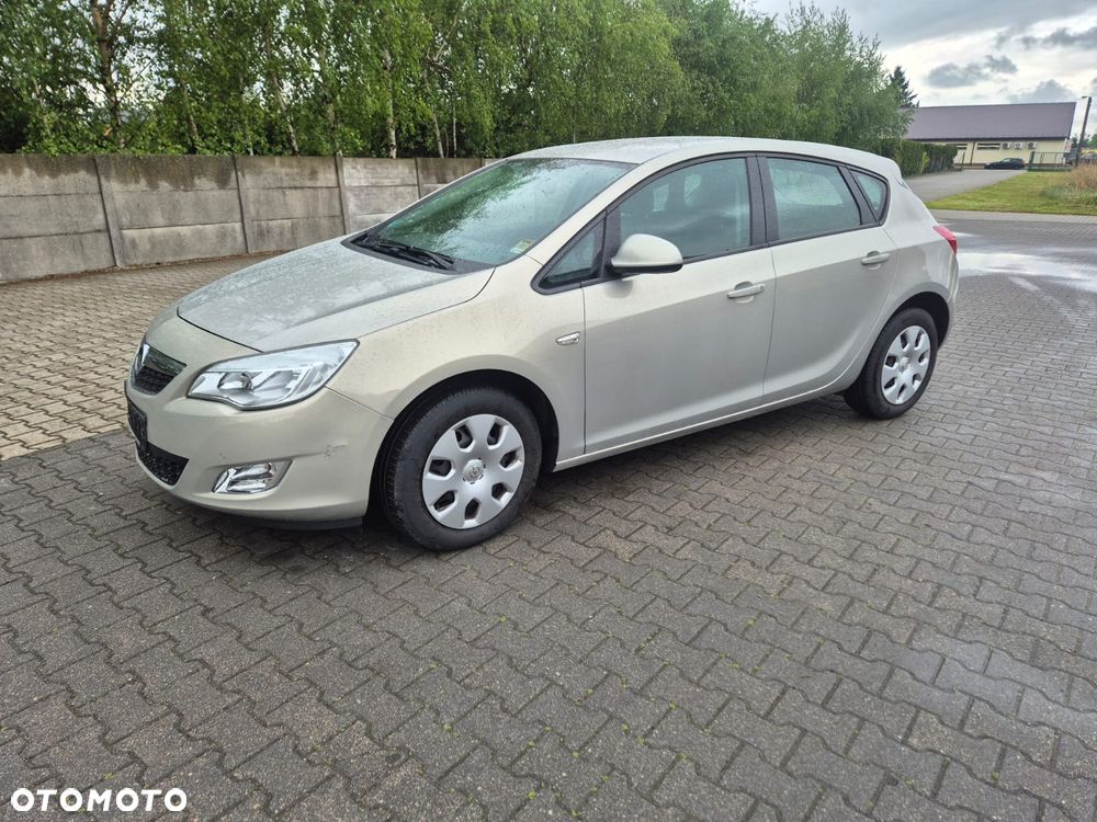 Opel Astra - 2