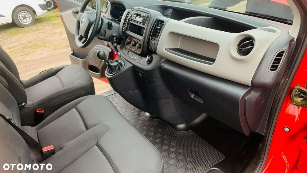 Renault Trafic - 11