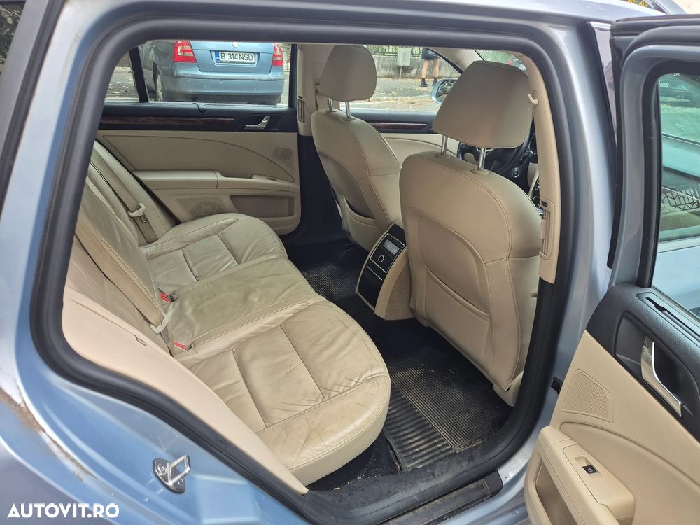 Skoda Superb Combi 2.0 TSI Elegance DSG - 10