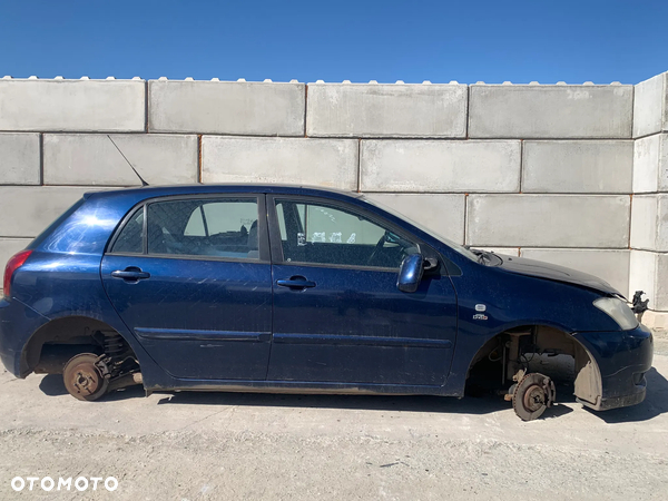 TOYOTA COROLLA 2002 2.0 1CDFTV *SAMOCHÓD NA CZĘŚCI* 283 LAMPA LUSTERKO DRZWI MASKA KLAPA BELKA ZDERZAK BŁOTNIK PRAWA LEWA PRZÓD TYŁ