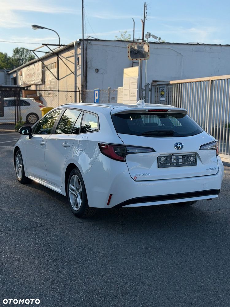 Toyota Corolla 1.8 Hybrid GPF Comfort - 4