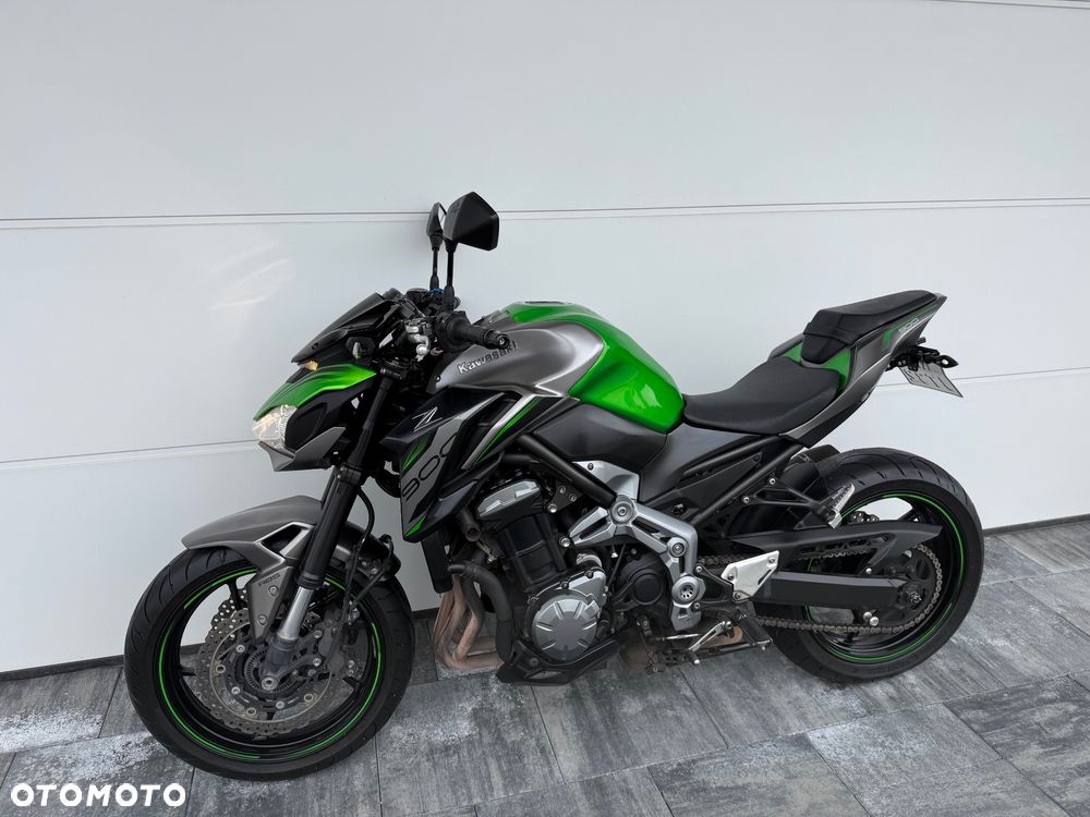Kawasaki Z 900 - 10