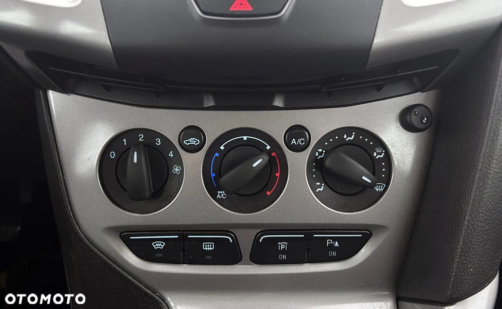 Ford Focus 1.6 Edition Start - 12