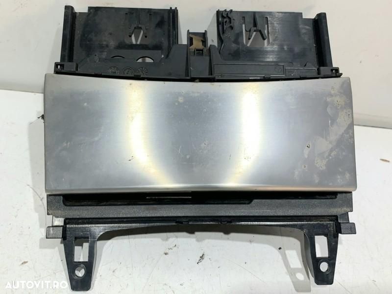 Scrumiera bord Mercedes C-class facelift (2011-2015) [w204] A2046801350 - 1