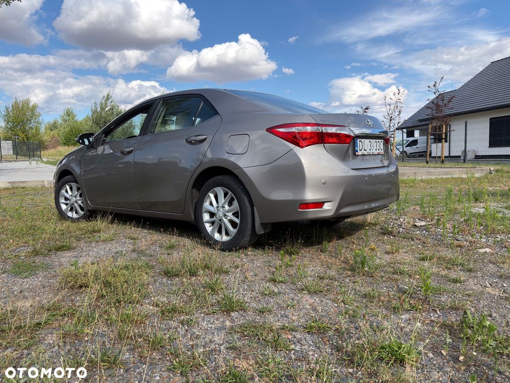 Toyota Corolla 1.6 Premium - 4