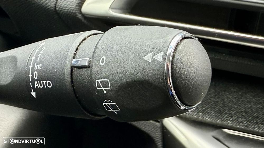 Peugeot 3008 PureTech 130 Stop & Start GPF EAT8 Crossway - 41