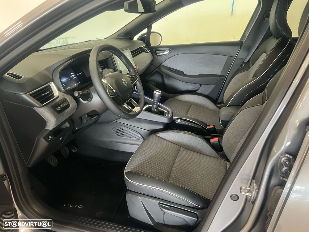 Renault Clio 1.0 TCe Techno Bi-Fuel - 10