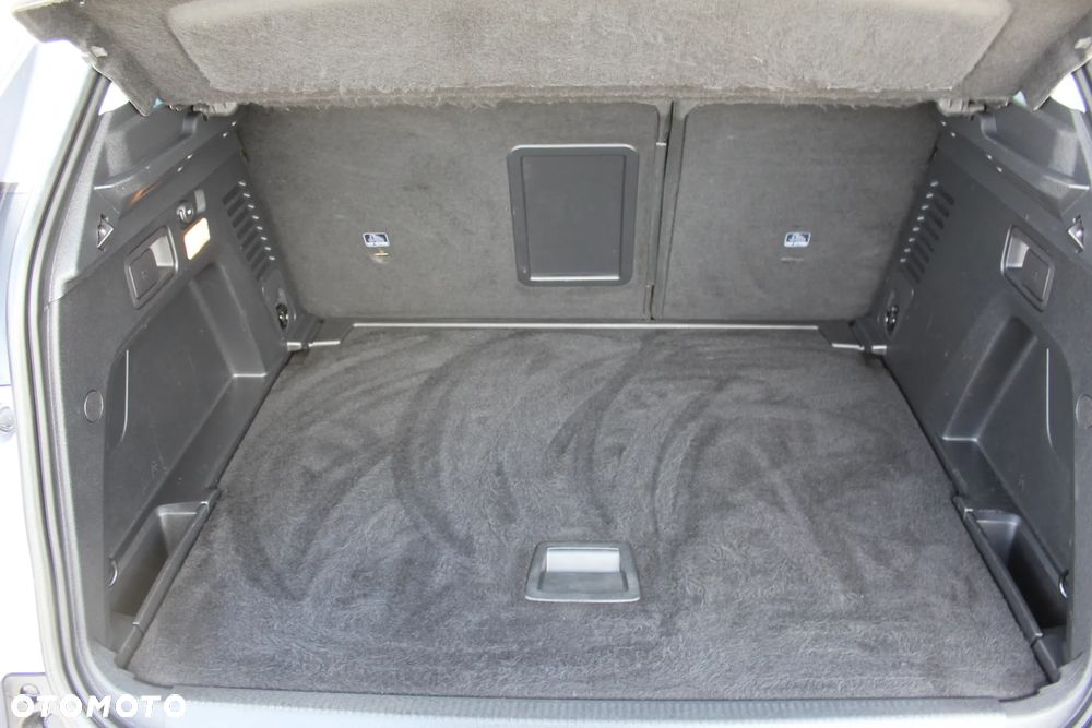 Peugeot 3008 BlueHDi 120 Stop & Start Business-Line - 32