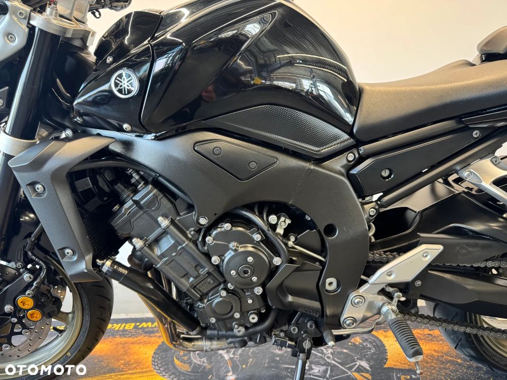 Yamaha FZ - 22