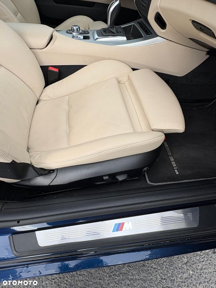 BMW Z4 35is sDrive - 17