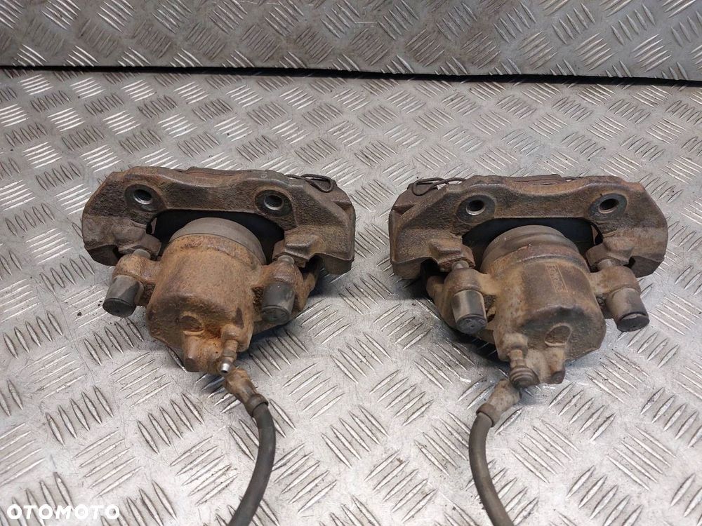 TARCZE HAMULCOWE PRZÓD + ZACISKI VOLVO C30 I - 8