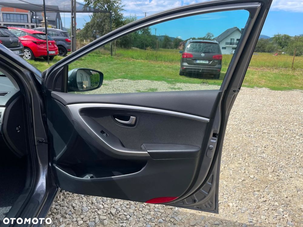 Hyundai i30 1.4 CRDi Trend - 13