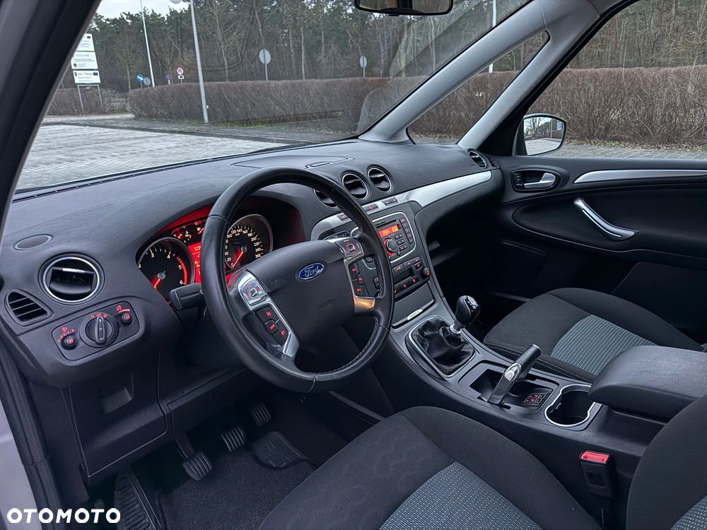 Ford Galaxy 1.6 TDCi DPF Start-Stop Trend - 12