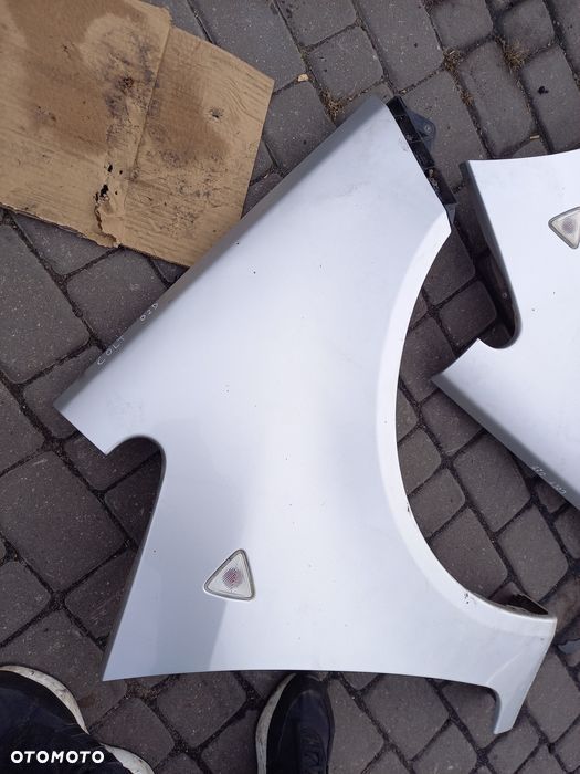 Błotnik przedni prawy mitsubishi colt cz3 06r lakier 02d bez korozji - 1