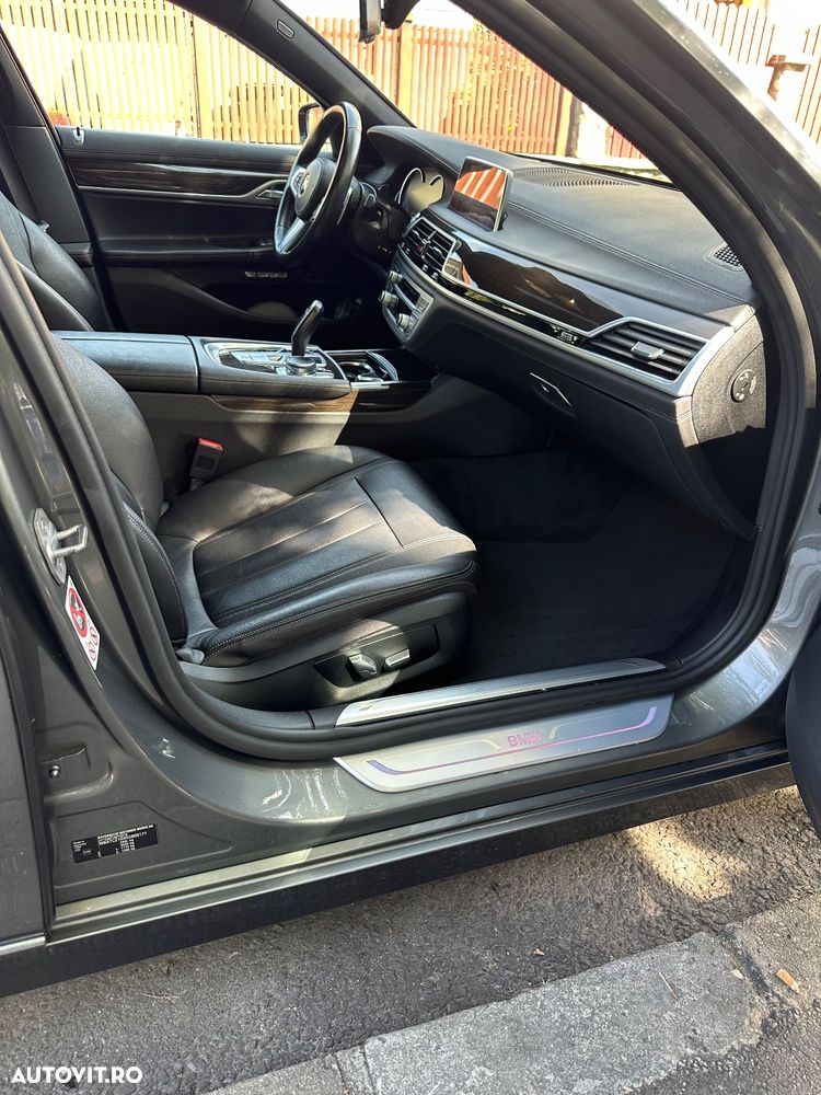 BMW Seria 7 730d - 17