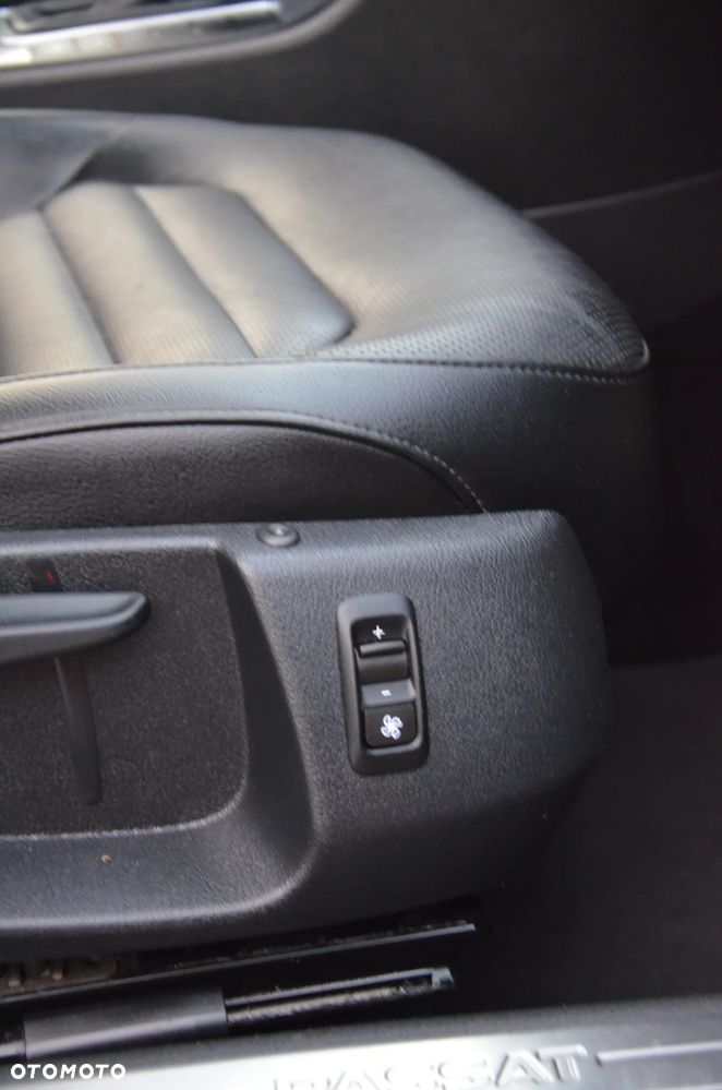 Volkswagen Passat 1.8 TSI DSG Highline - 23