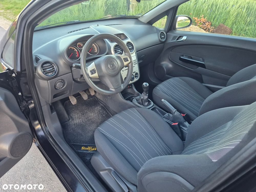 Opel Corsa 1.2 16V Cosmo - 14