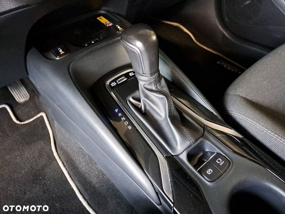 Toyota Corolla 1.8 Hybrid Comfort - 29