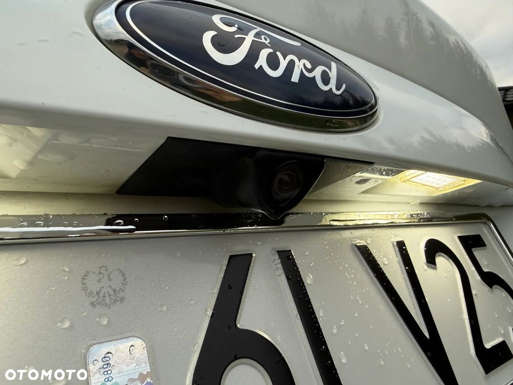 Ford Kuga 2.0 TDCi 4x4 Titanium - 19