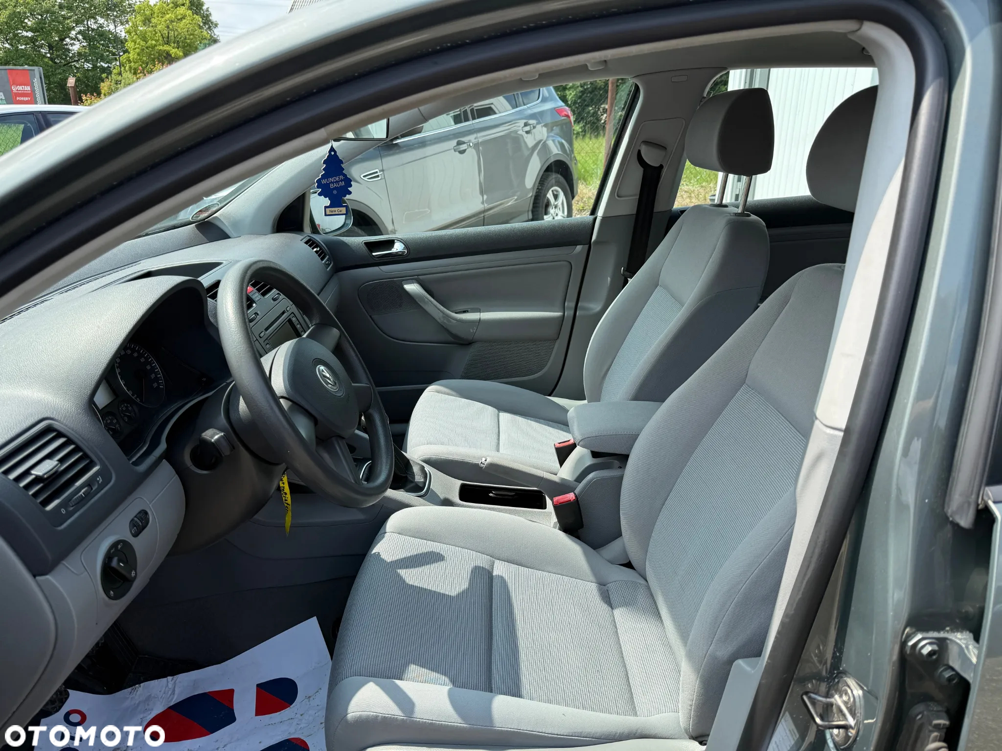 Volkswagen Golf - 14